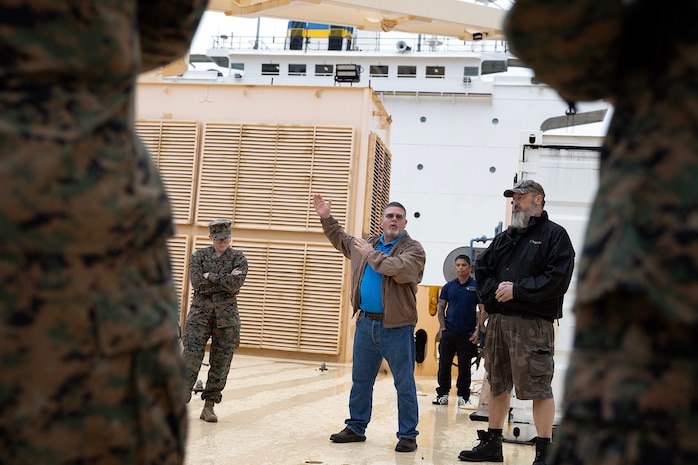 I MEF Visit Leverages Blount Island Expertise to Reinforce Readiness, Interoperability