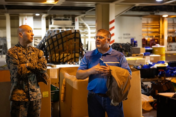 I MEF Visit Leverages Blount Island Expertise to Reinforce Readiness, Interoperability