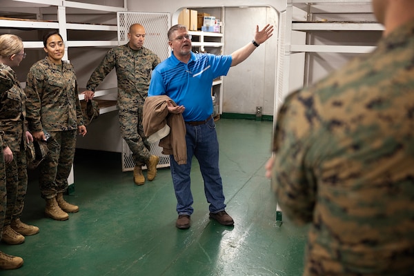 I MEF Visit Leverages Blount Island Expertise to Reinforce Readiness, Interoperability