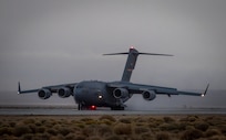 C-17 landing