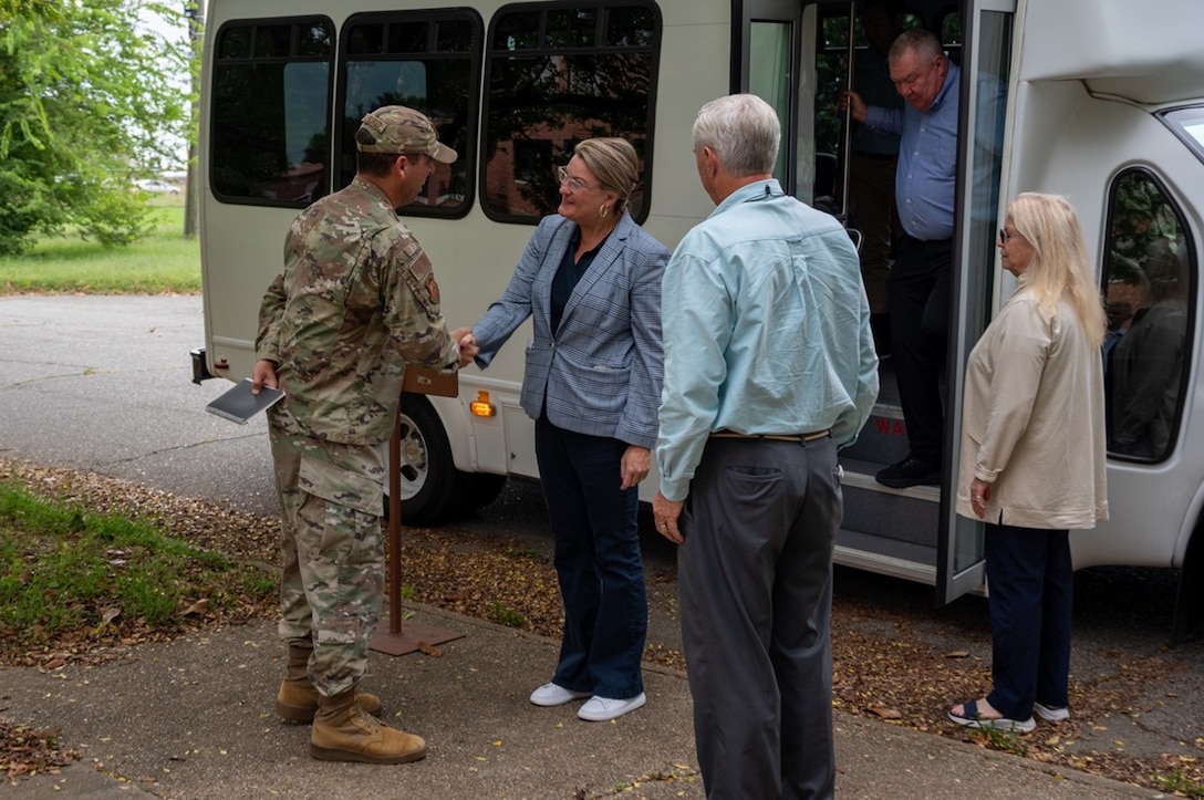 A Colonel shakes hand of civilian. (U.S. Air Force photo by Airman 1st Class Donnell Ramsey)