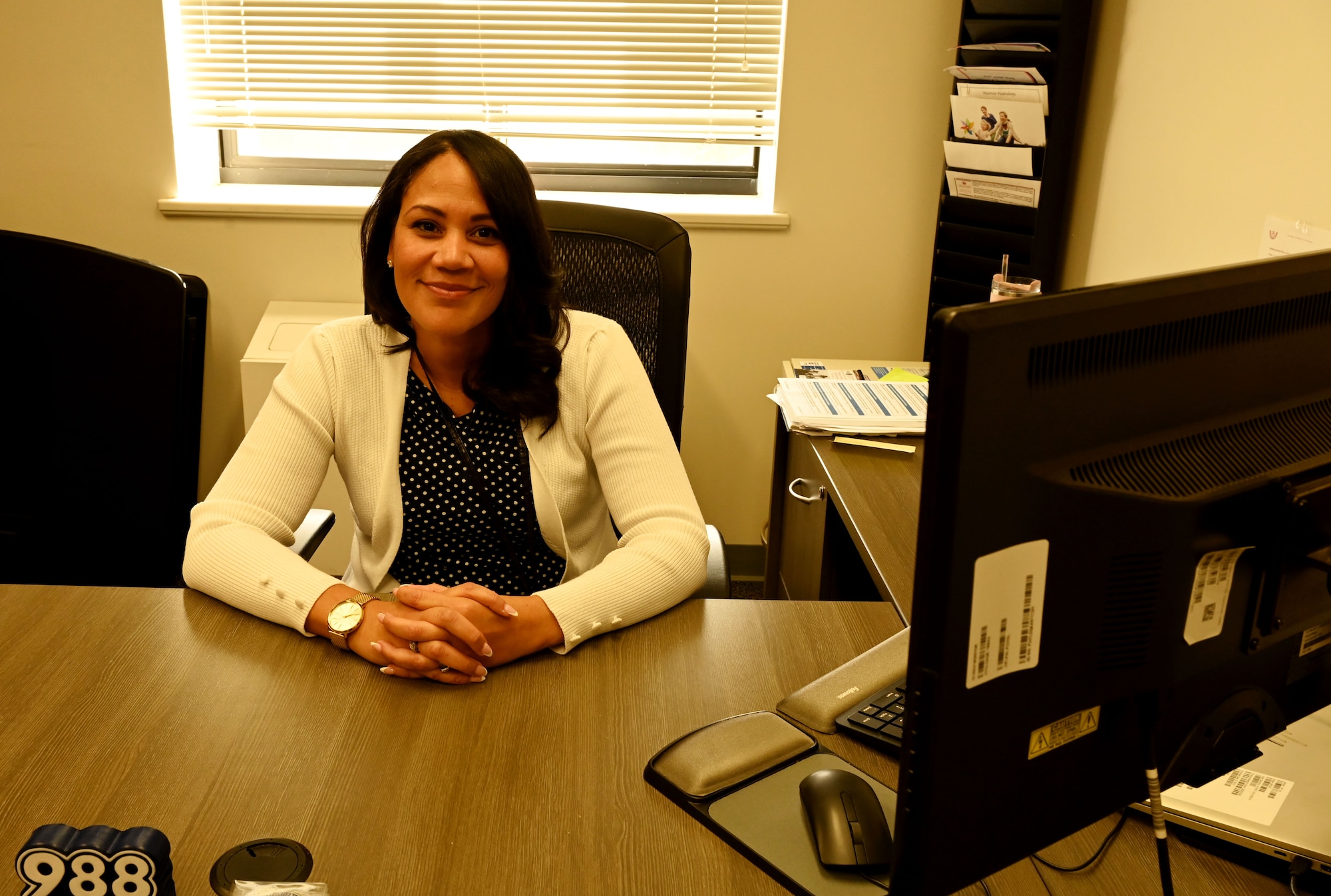 Rogers poses for photo