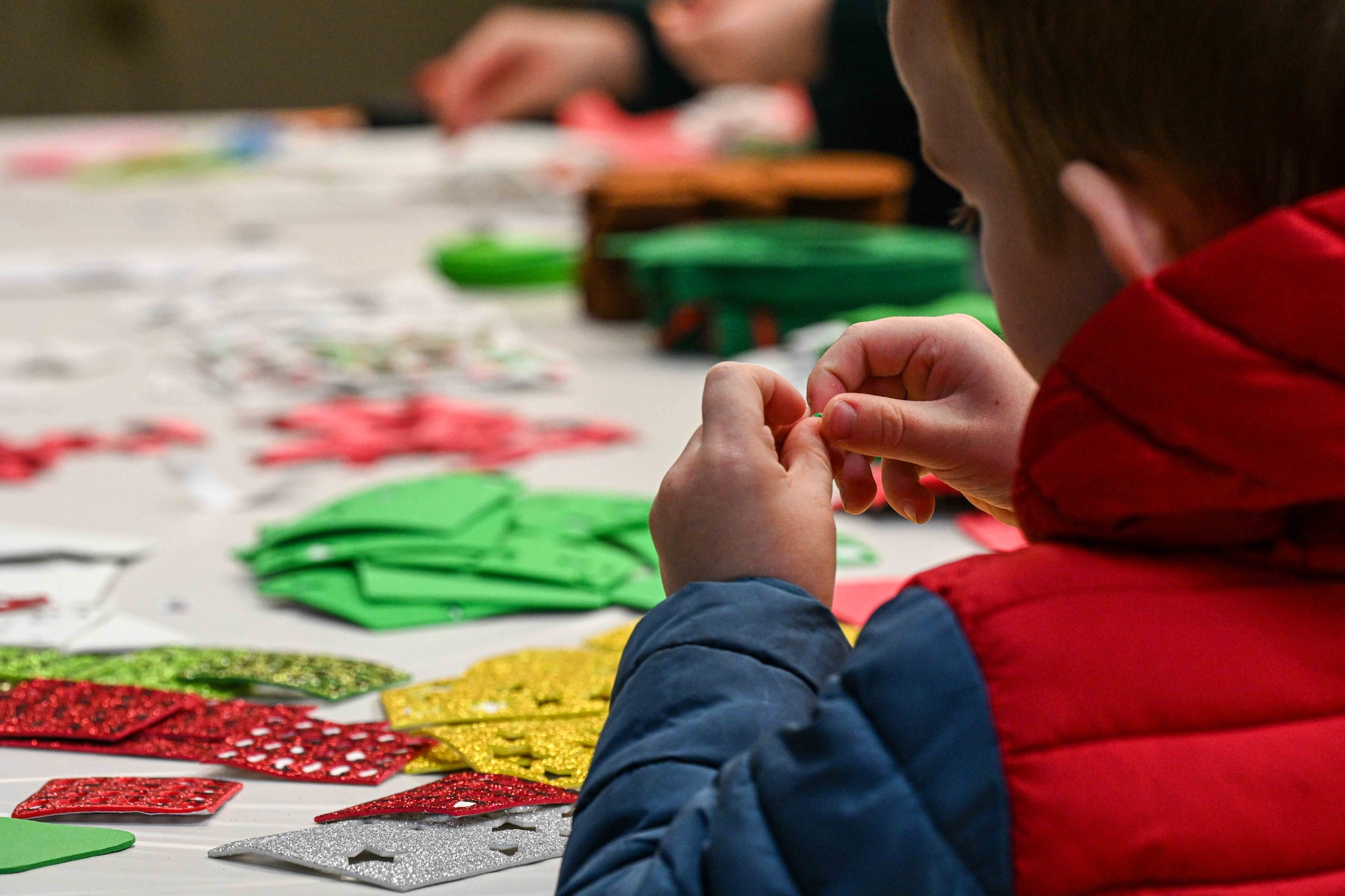 Service members serve