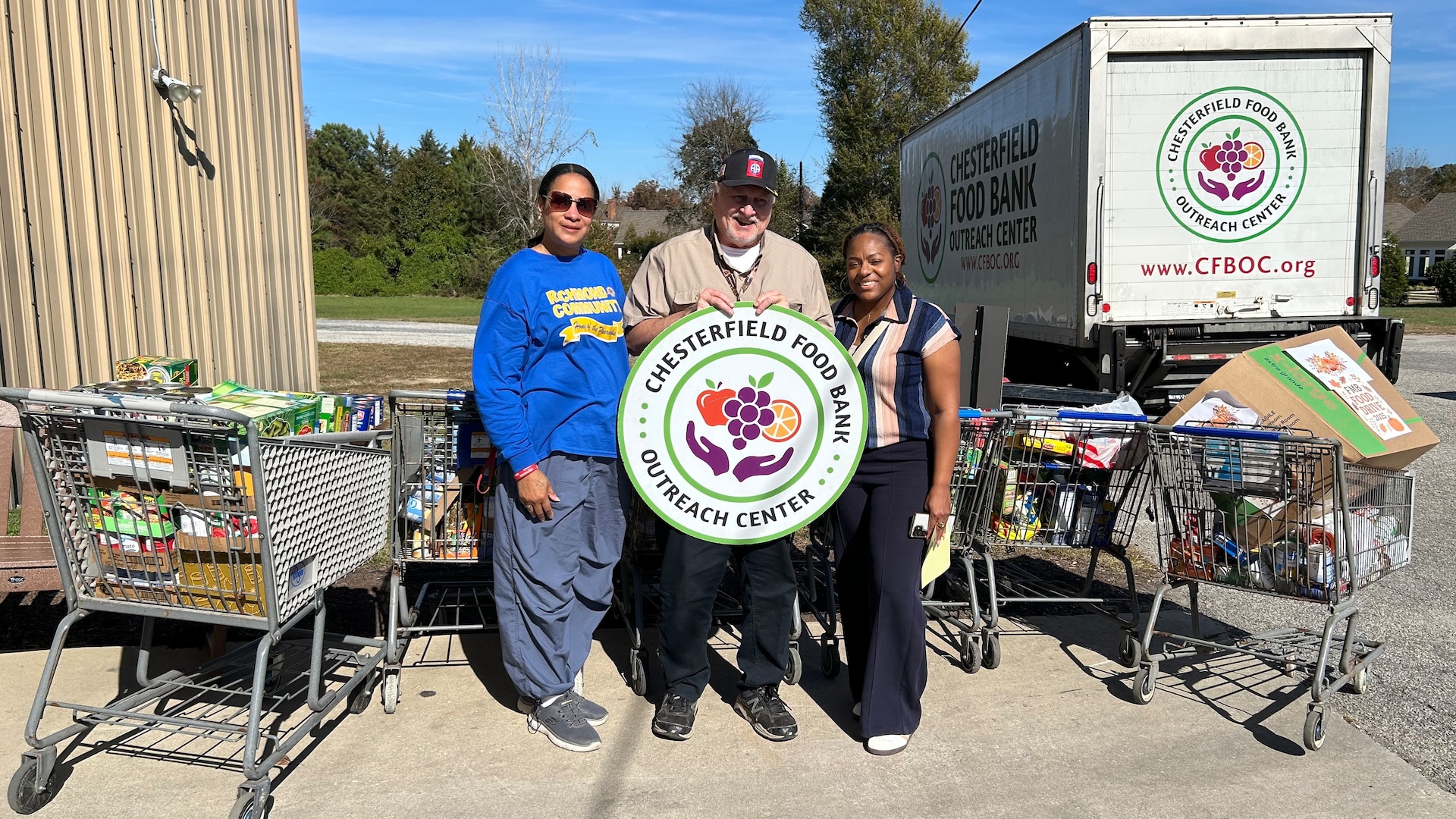 Weapons Support (Richmond) directorate coordinates effort to supply area food bank.