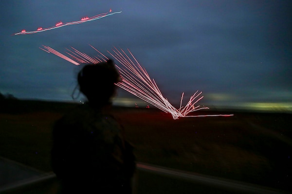 U.S. Marines with 3rd Naval Gunfire Liaison Company, Force Headquarters Group, Marine Forces Reserve, coordinate close air support during a tactical air-control party (TACP) exercise at Rattlesnake Range, Hattiesburg, Mississippi, Dec. 2, 2025. TACP exercises prepare prospective joint terminal attack controllers and joint fires observers for formal schools. (U.S. Marine Corps photo by Lance Cpl. Payton Goodrich)