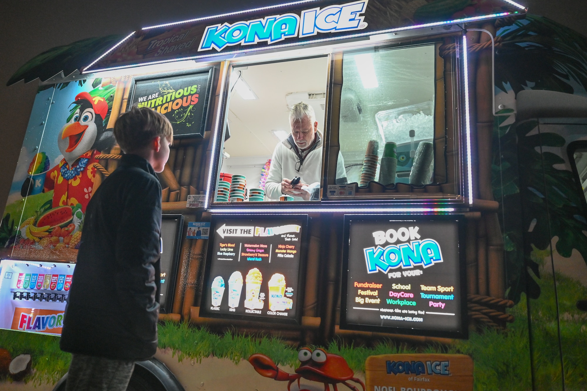 annual tree lightning