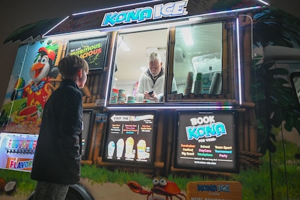 annual tree lightning