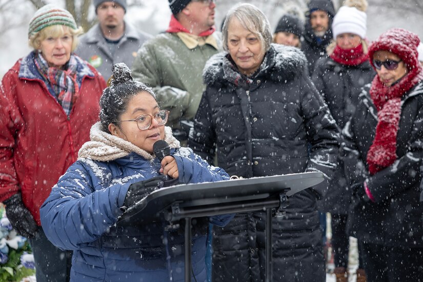 Susan Martinez, neighborhood advocate for Indianapolis Mayor Joe Hogsett, delivers remarks during a Wreaths Across America event at Crown Hill Cemetery in Indianapolis Dec. 13, 2025. This year, more than two million volunteers and supporters gathered to remember, honor and teach by laying wreaths on the graves of veterans at more than 5,200 participating locations in all 50 states, at sea and abroad. (U.S. Army photo by Mark R. W. Orders-Woempner)