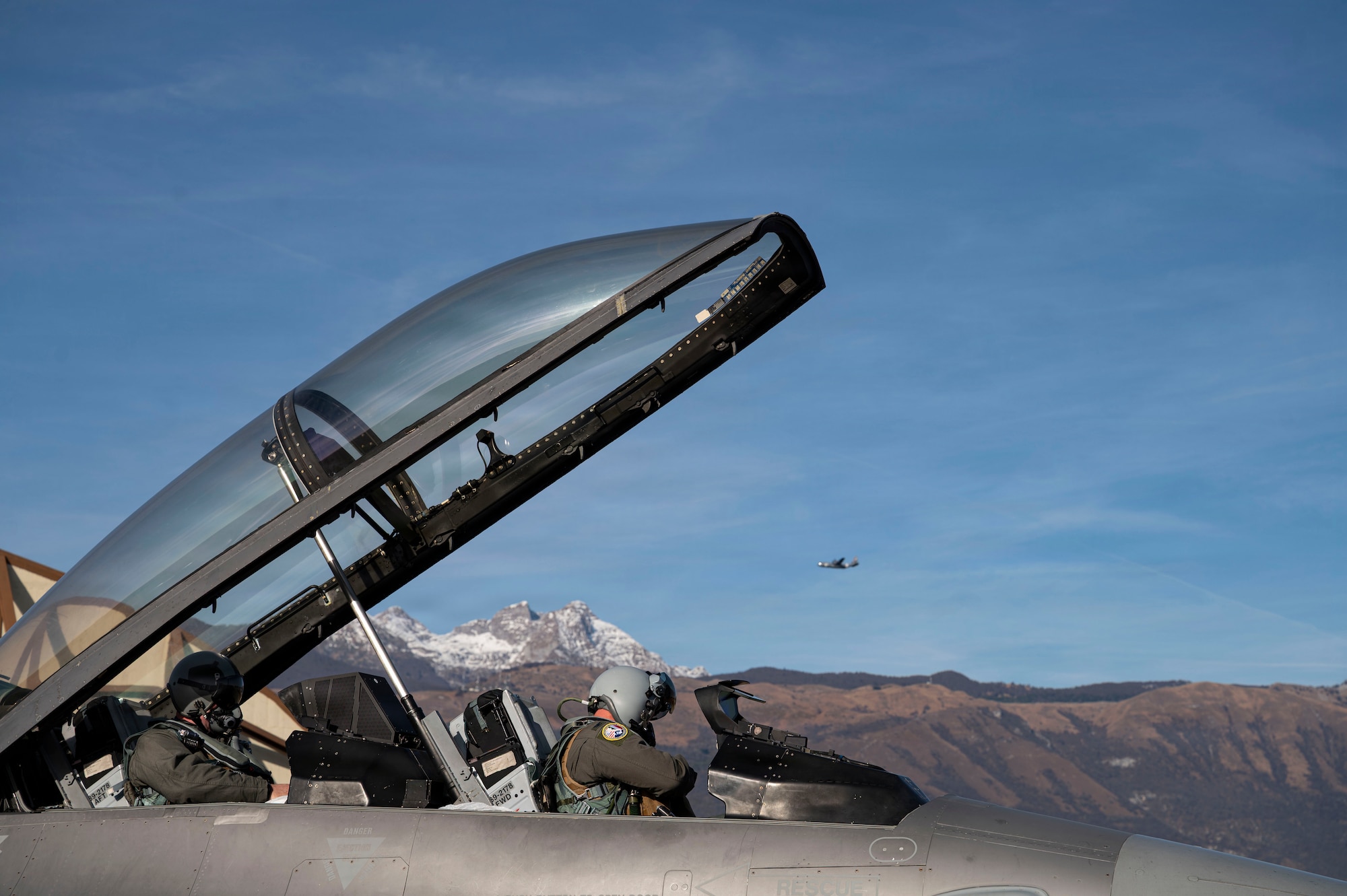 Nato ambassador in F-16