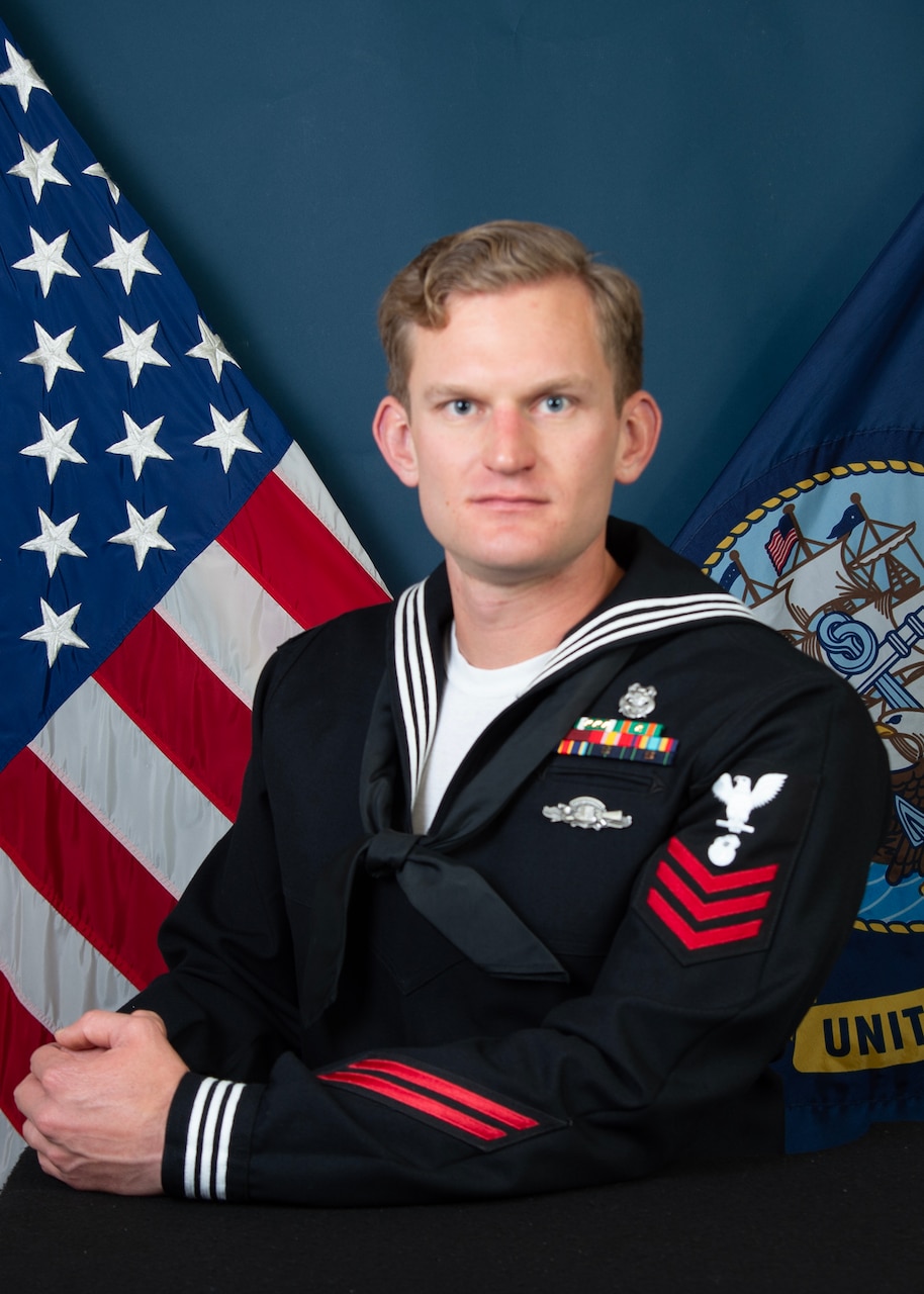 The Office of Naval Research (ONR) named U.S. Naval Research Laboratory Petty Officer 1st Class and Navy Diver Mitchell Apgar as the 2025 ONR Sailor of the Year (SOY). SOY honors an Enlisted Sailor in the Navy in the pay grade of E-6 who demonstrates sustained superior performance, leadership and professionalism. (U.S. Navy photo)