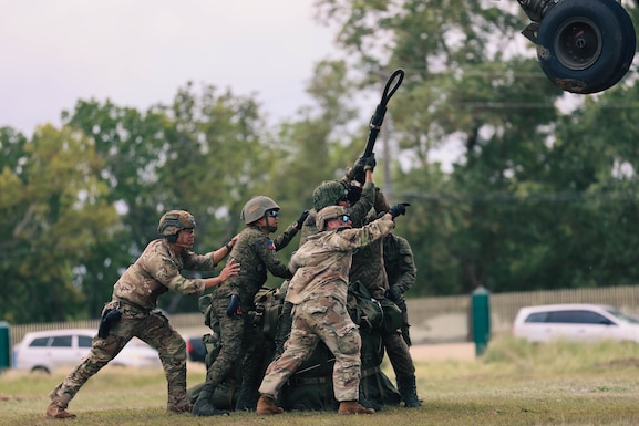 Soldiers with the Philippine Army 5th, 7th Infantry Division and U.S. Army with the Division Sustainment Brigade, 25th Infantry Division conducted combined Sling Load Tactical Operations training during Salaknib 2025 at Fort Magsaysay, Philippines, March 27, 2025.