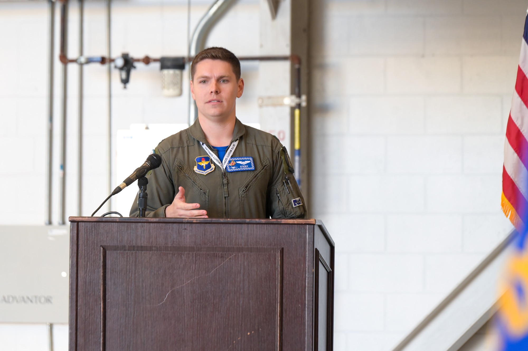 A photo of people posing.