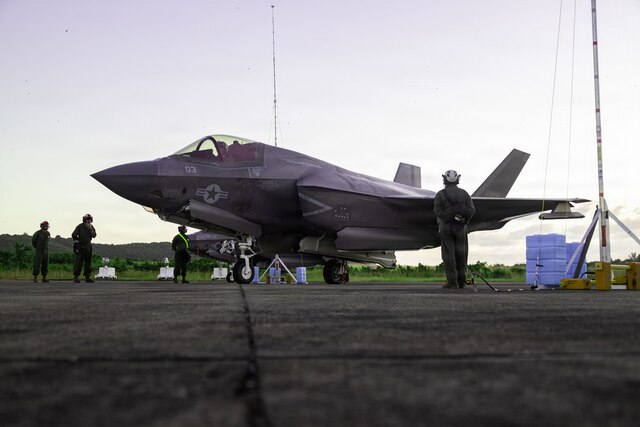 VMFA-225 conducts flight operations in Puerto Rico