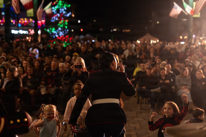 Marine Band San Diego performs at Little Italy’s tree lighting ceremony