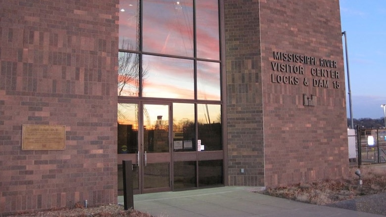A view of the Mississippi River Visitor Center at Locks and Dam 15 in the winter.
