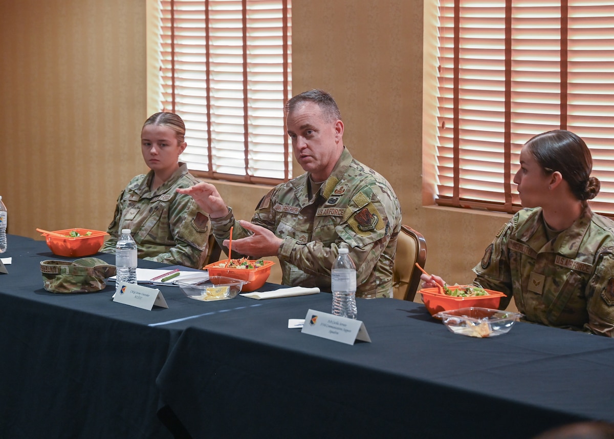 Chief Master Sgt. Jeremy Unterseher, command chief of Air Combat Command, has lunch with Airmen at Davis-Monthan Air Force Base, Arizona, Dec. 16, 2025. Unterseher discussed his Air Force experiences and answered Airmen’s questions regarding recent changes across the Air Force and Air Combat Command. (U.S. Air Force photo by Senior Airman William Finn V)
