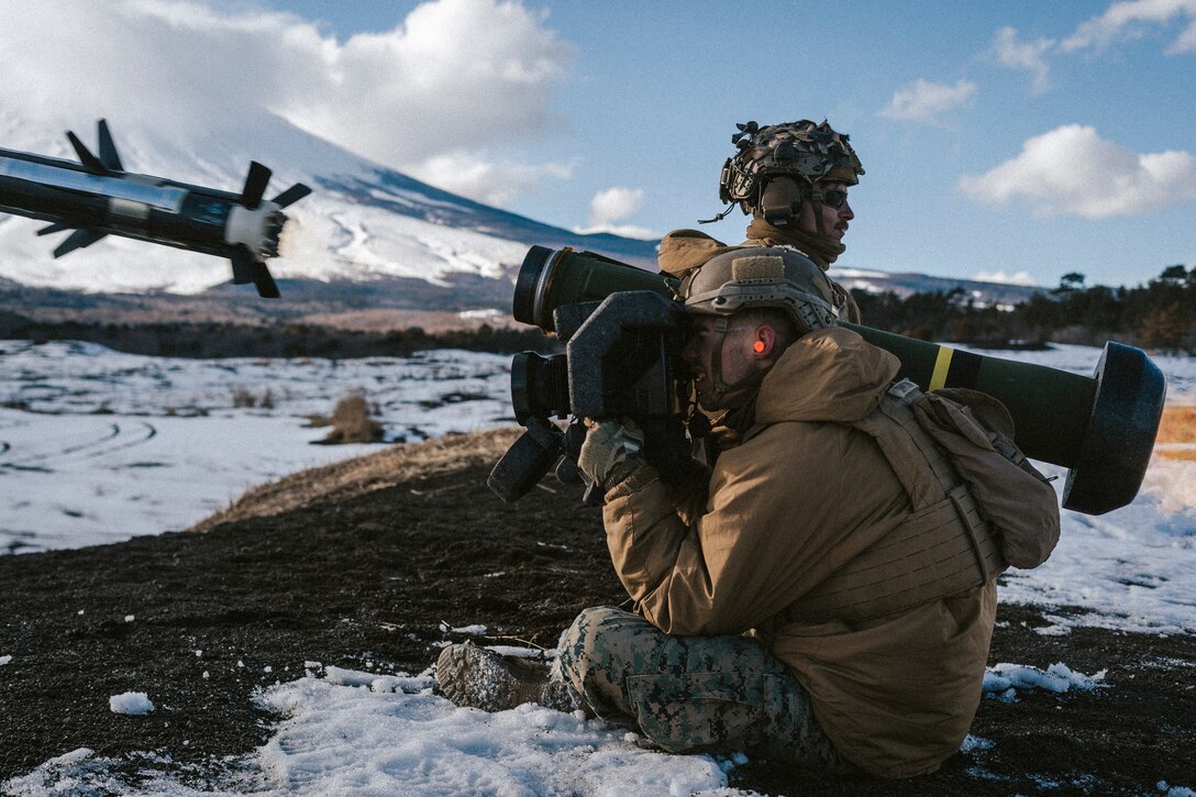 U.S. Marines with 1st Battalion, 3d Marines, 3d Marine Division fire a Javelin shoulder-fired anti-tank missile while conducting squad attacks during Fuji Viper 22.3 at Combined Arms Training Center, Camp Fuji, Japan, Feb. 17, 2022