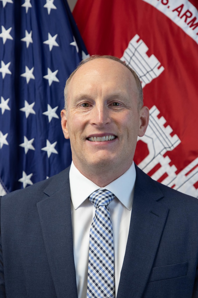 Daniel (Dan) Klingshirn serves as the Chief of Planning, Programs and Project Management Division (DPM) and Senior Civilian for the U.S. Army Corps of Engineers (USACE) Charleston District.