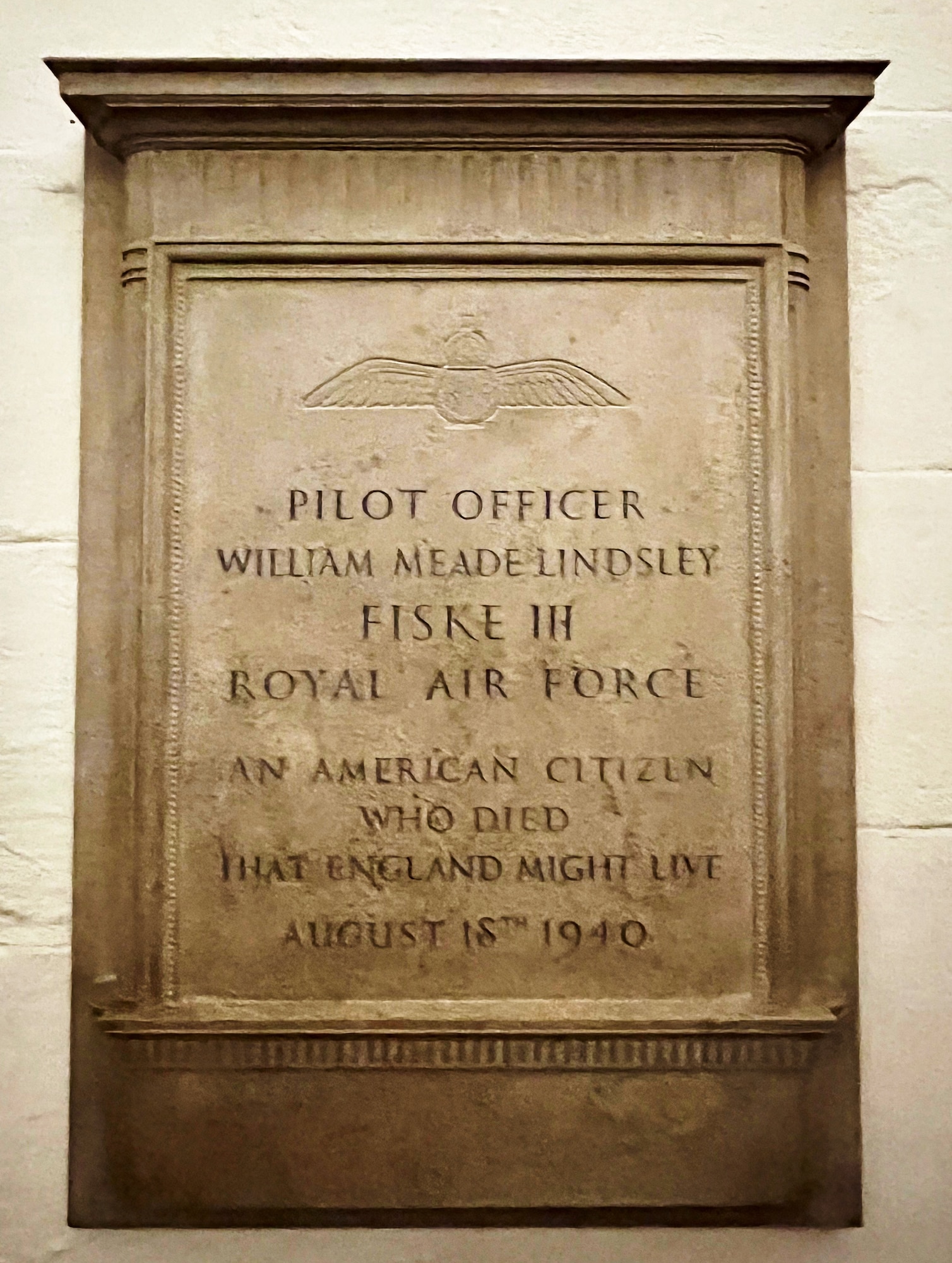 A memorial plaque on the wall of St. Paul's Cathedral that honors Pilot Officer William “Billy” Fiske