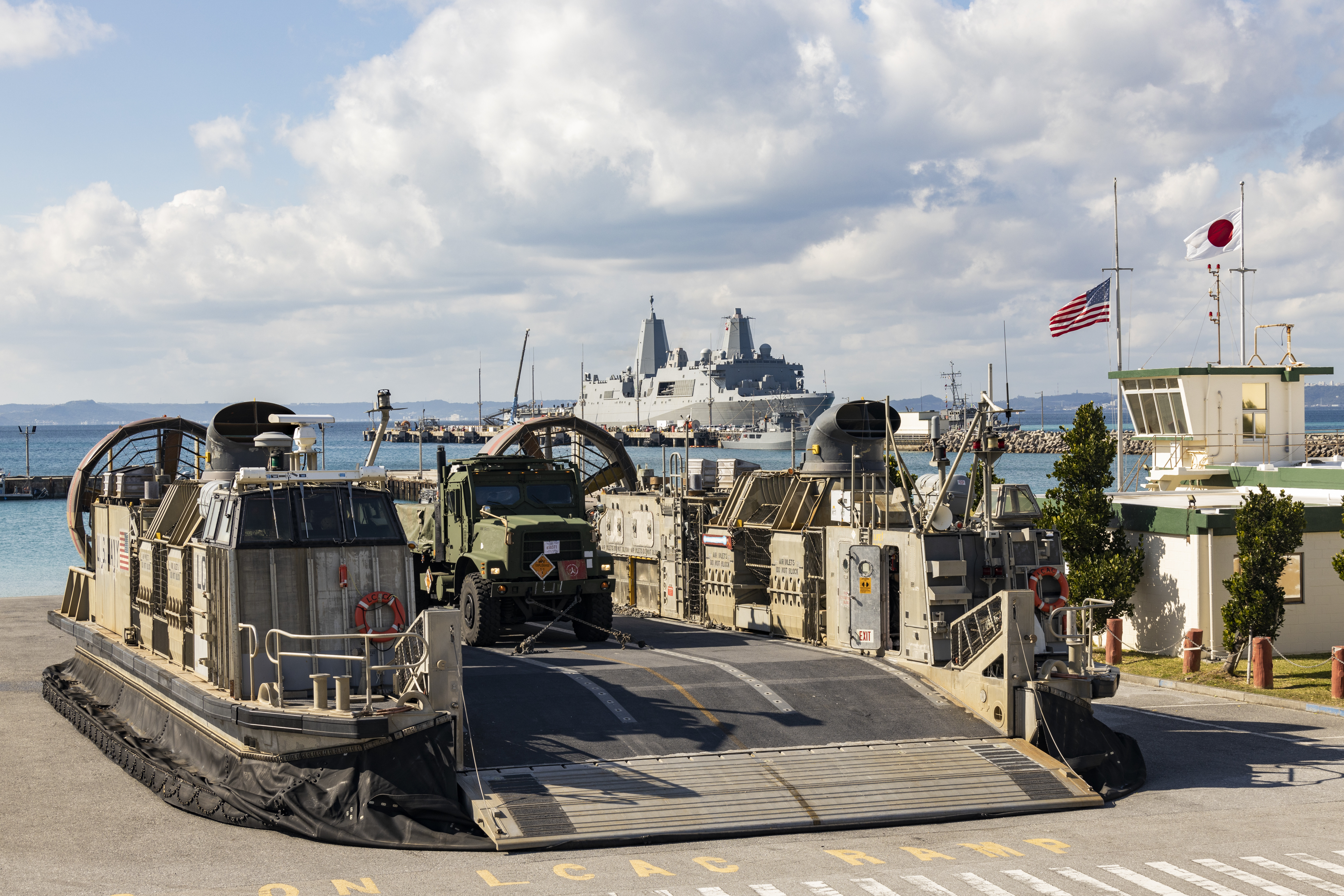 HOUSTON US MARINE CORPS CARGO M44 復刻　32 31st MEU | USV and E-CRRC resupply drills