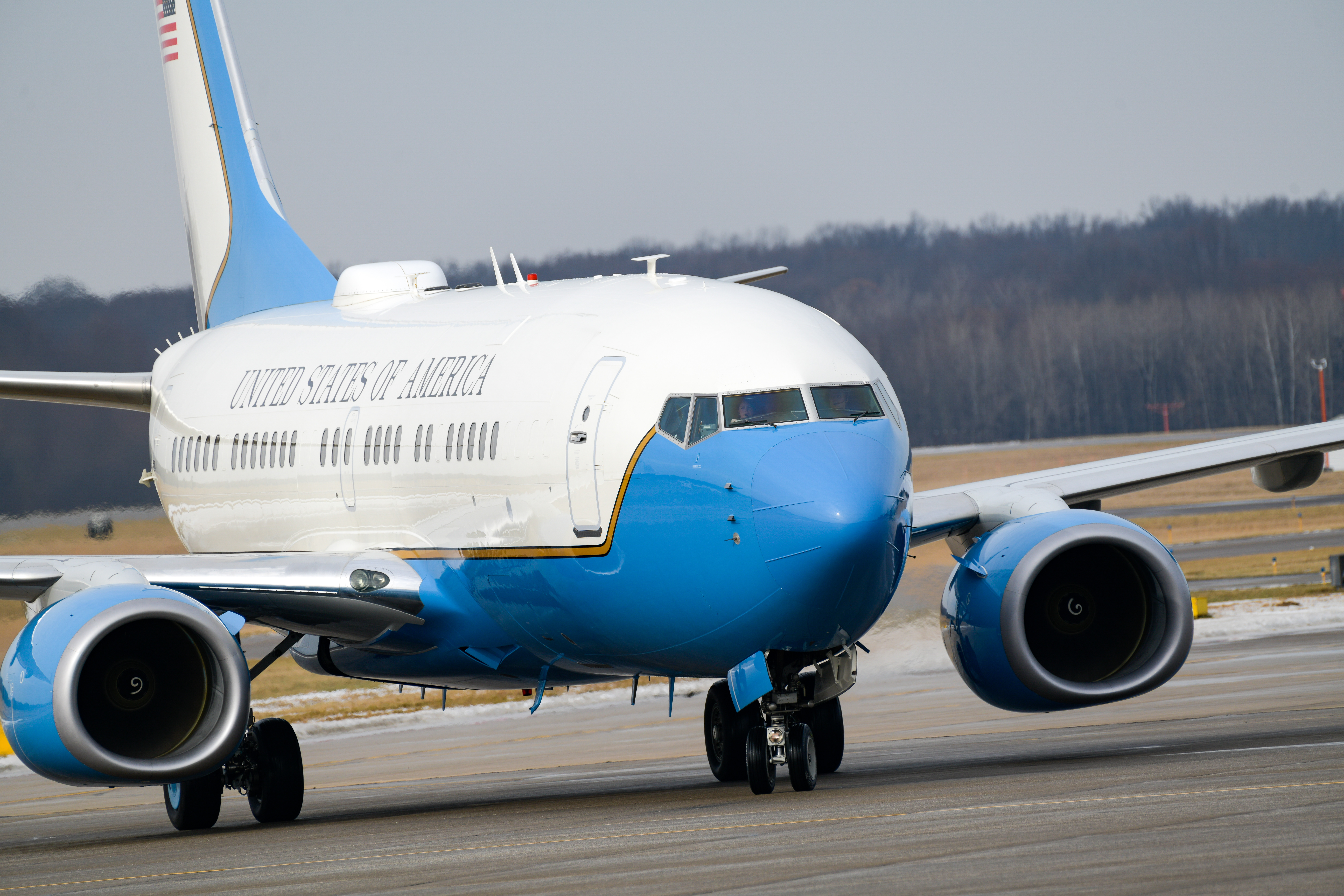 VP lands at YARS > 505th Command and Control Wing > Article Display