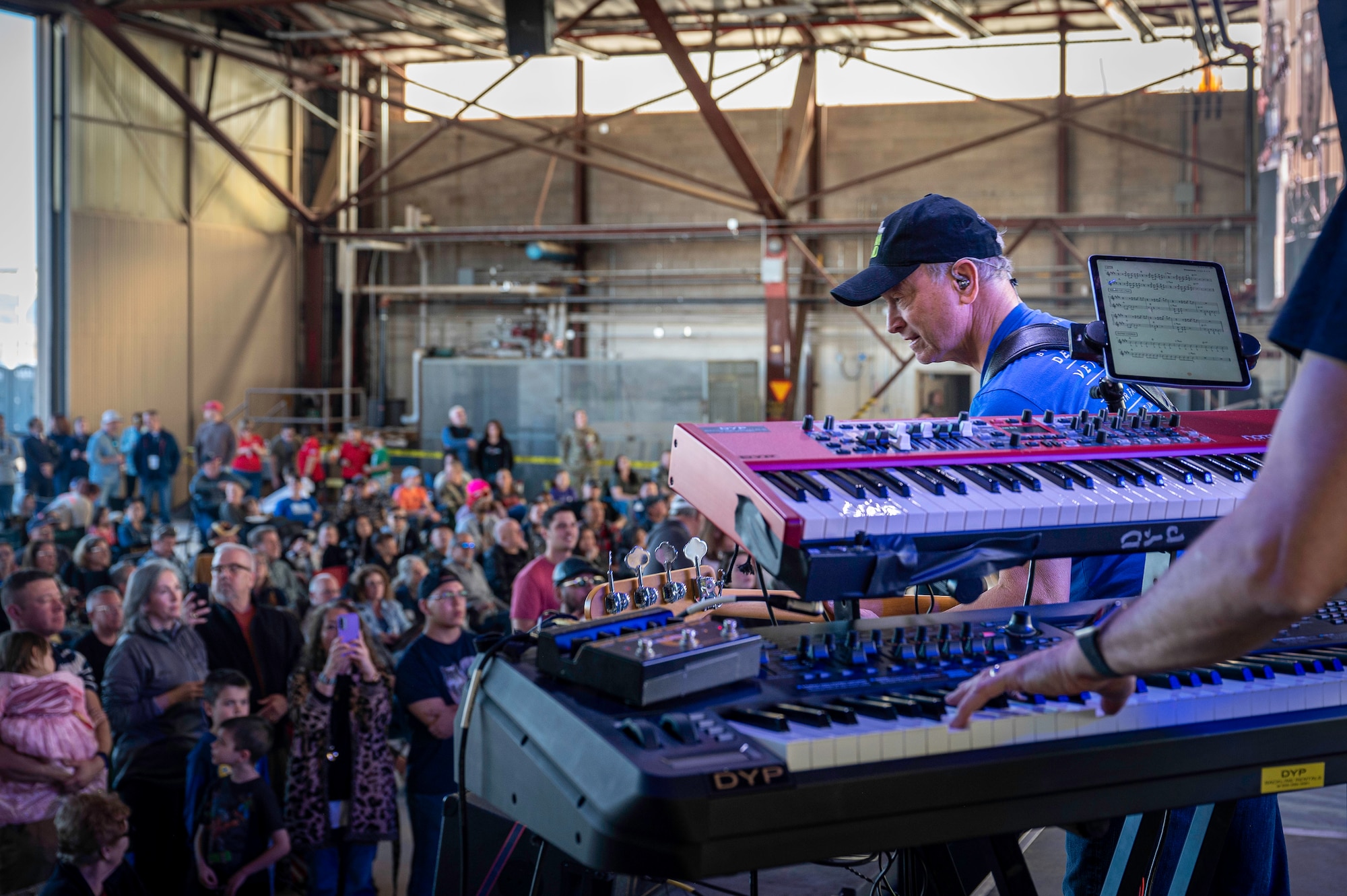 Gary Sinise and the Lt. Dan Band performing