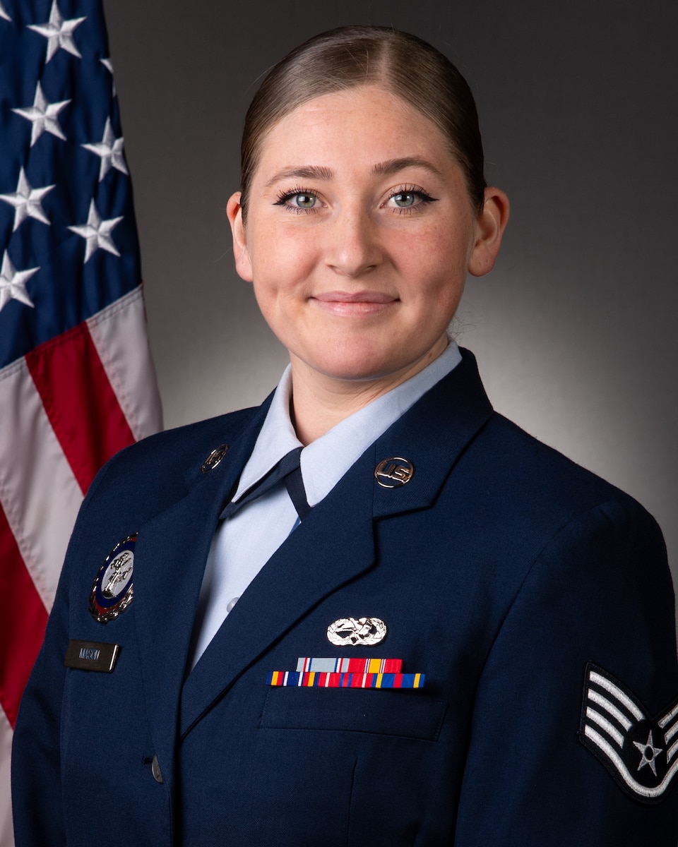 Official portrait of Staff Sgt. Elizabeth Mason