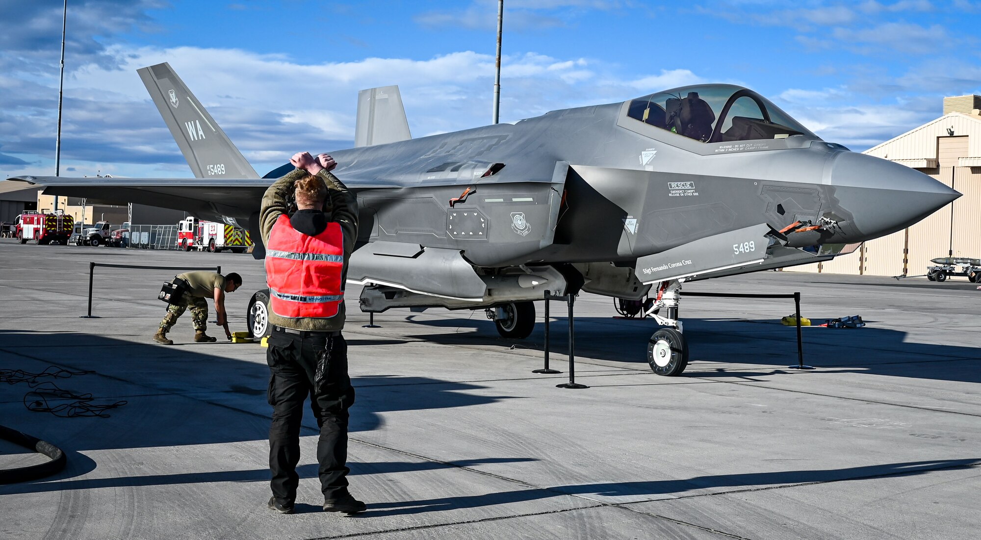 F-35 Hot Turns