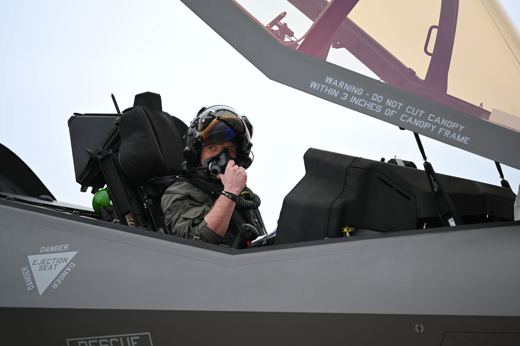 A Polish F-35A Lightning II pilot executes ground operations at Ebbing Air National Guard Base, Arkansas, Jan. 29, 2025.