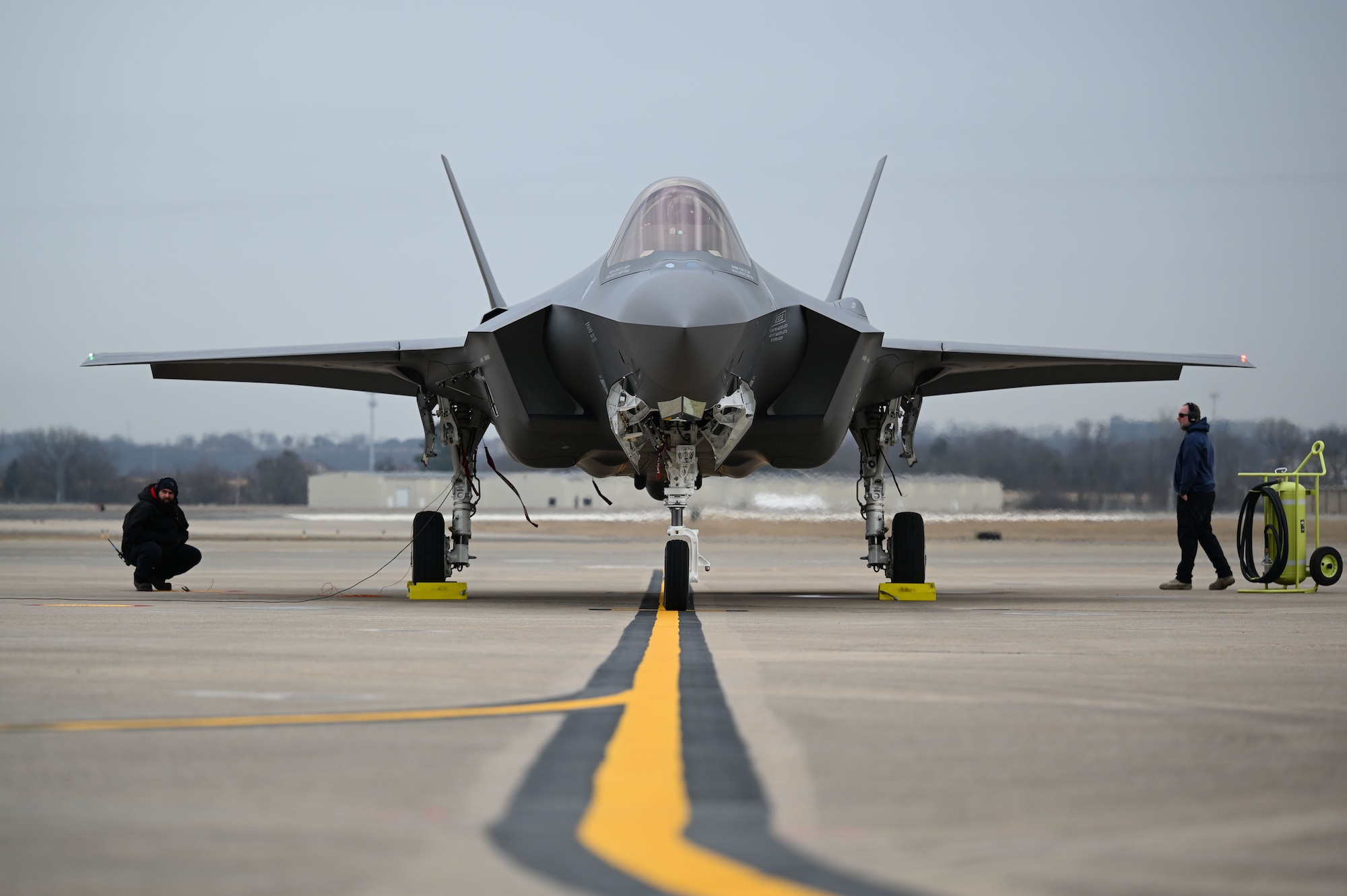 A Polish F-35A Lightning II pilot executes ground operations at Ebbing Air National Guard Base, Arkansas, Jan. 29, 2025.