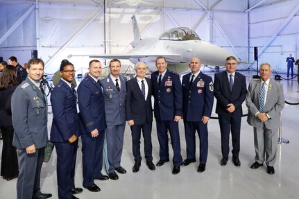 Members of the Bulgarian Defense Ministry and the Tennessee Air National Guard pose for a photo after Bulgaria took delivery of its first batch of F-16 “Fighting Falcon” aircraft at Lockheed Martin’s Greenville, South Carolina, site, Jan. 31, 2025. Tennessee and Bulgaria have been partners in the Department of Defense National Guard Bureau State Partnership Program since 1993.