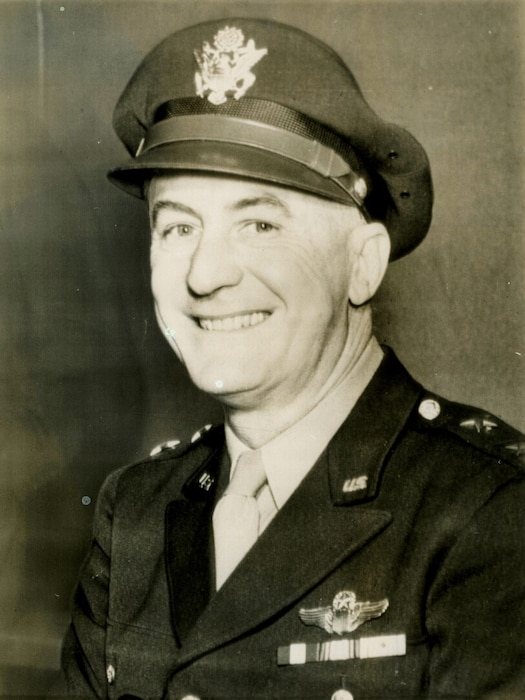 The official portrait of Mej. Gen. Miller