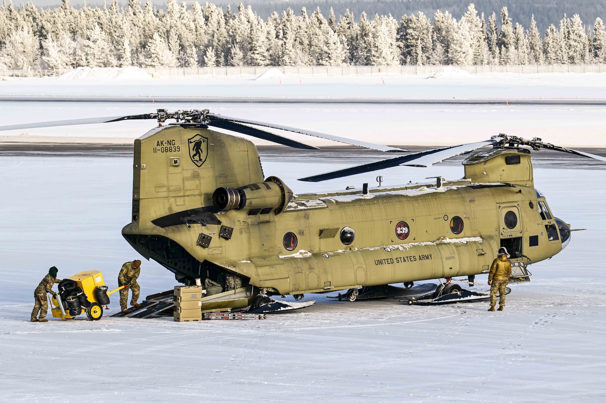 Rescue of 2 plane crash victims in Yukon Territory kicks off 176th Wing’s busy rescue week