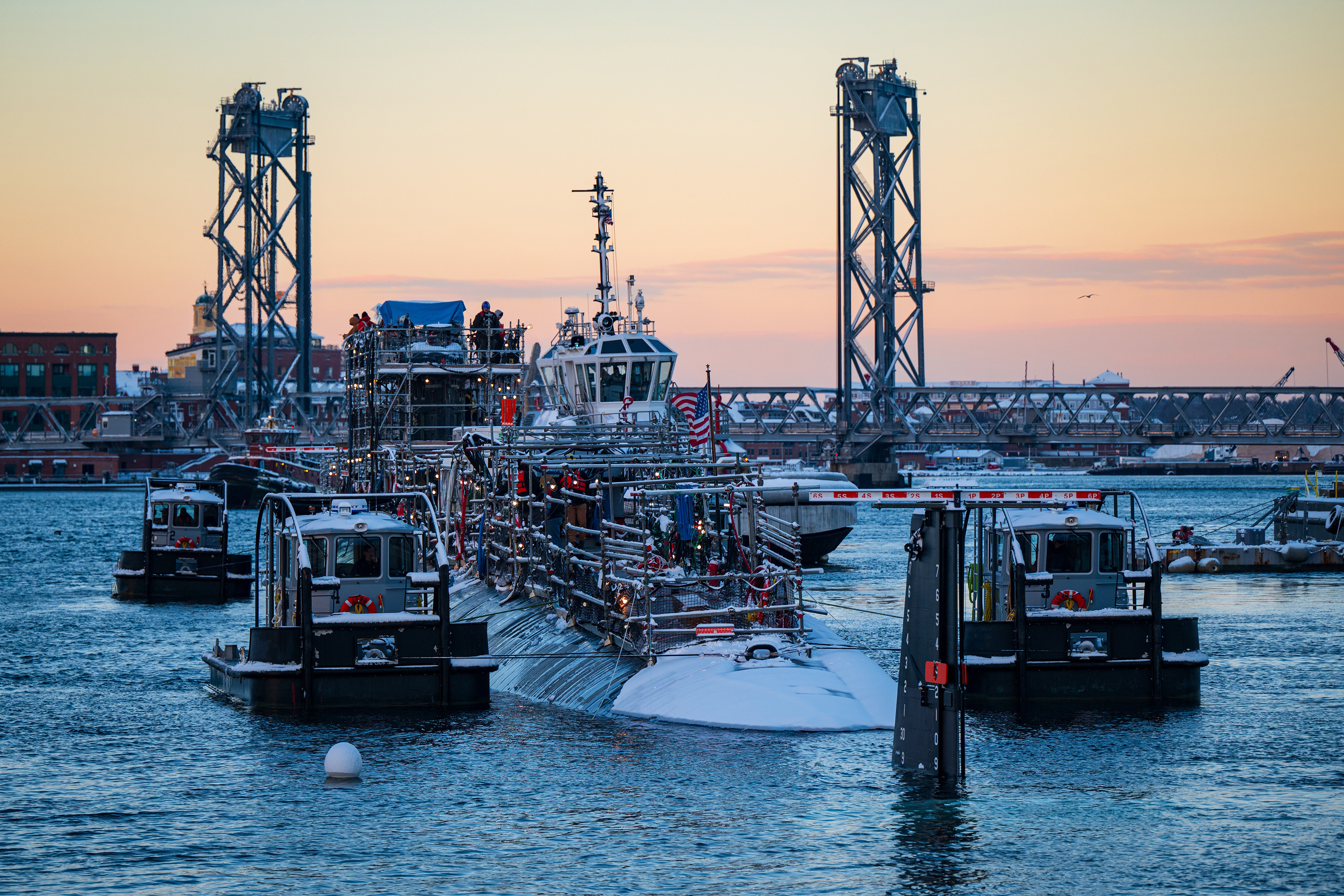 Portsmouth Naval Shipyard Successfully Undocks USS Cheyenne \u003e U.S. Fleet  Forces Command \u003e News Stories, image size:3600x2400