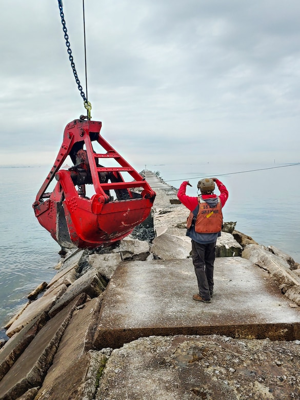 Buffalo Harbor repairs