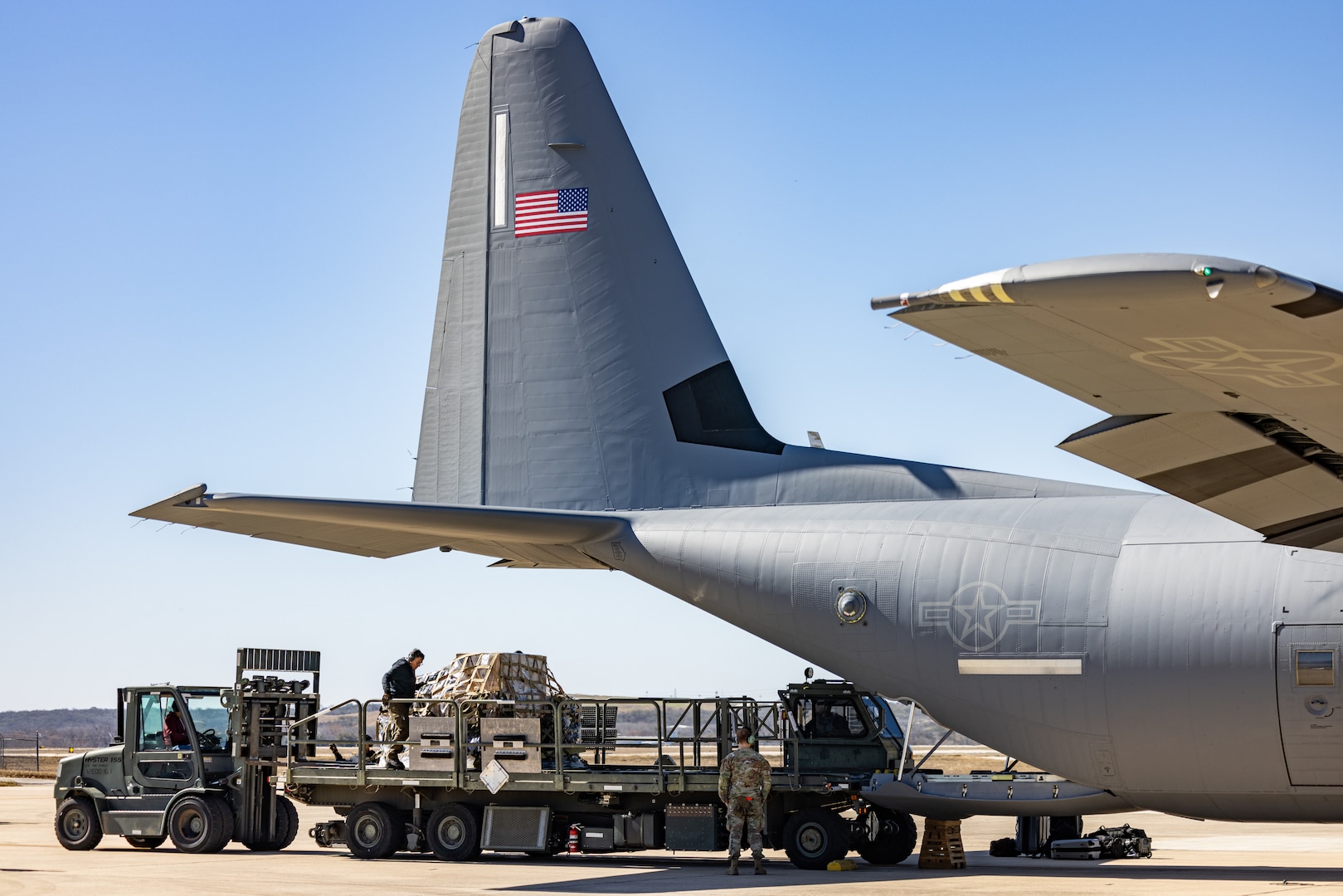 U.S. Army South leads joint task force in support of illegal alien holding operation in Guantanamo Bay