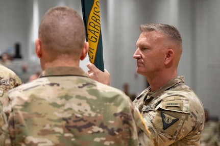 Quinn succeeds Shaver as Fort Barfoot garrison commander