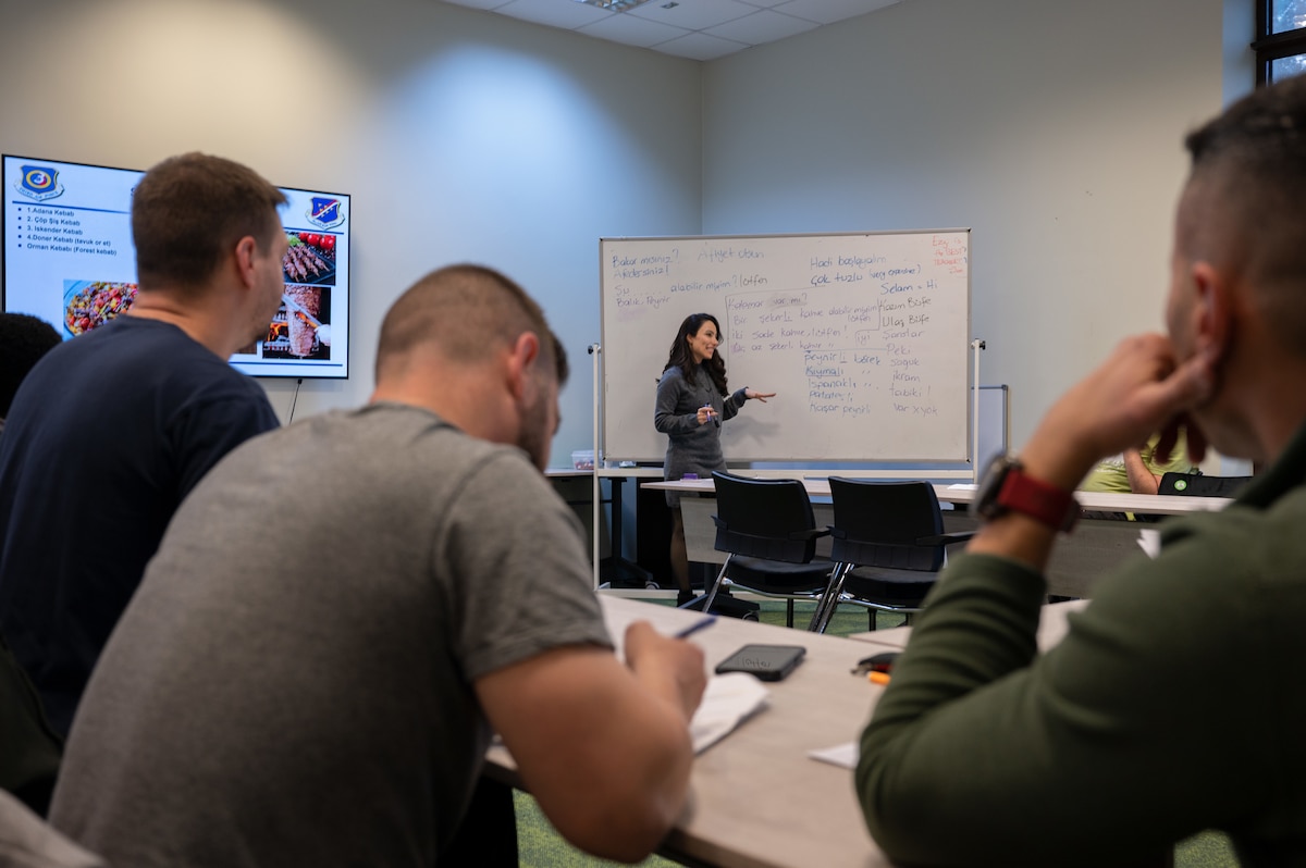 Ezgi Erek, Incirlik Air Base library technician, teaches a Turkish Language and Culture Class at Incirlik Air Base, Türkiye, Jan. 30, 2025. The class helps U.S. military personnel, DoD civilians, and NATO allies improve their communication skills and cultural understanding while stationed in Türkiye. (U.S. Air Force photo by Staff Sgt. Nicole Molignano)
