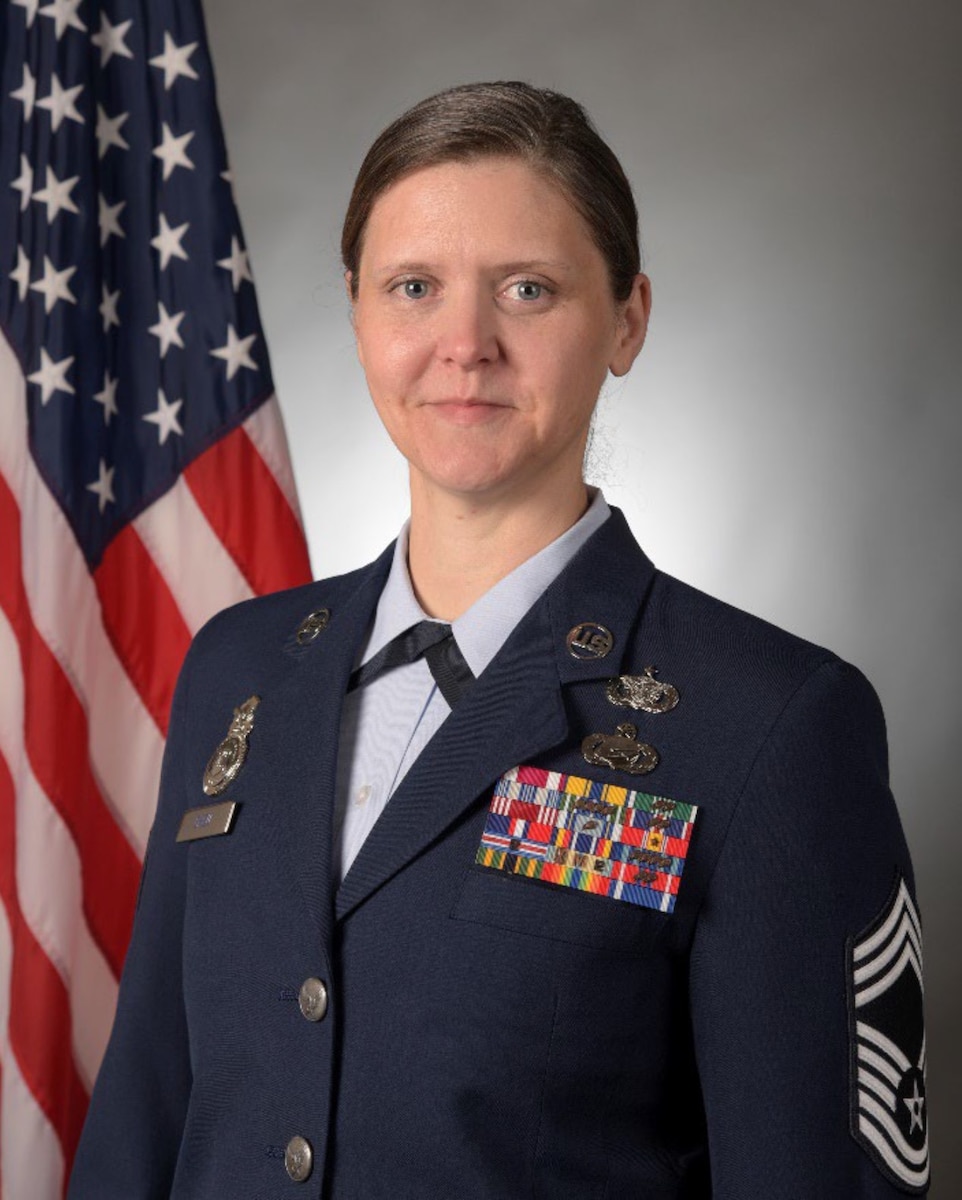 Bio Photo for CMSgt Chew