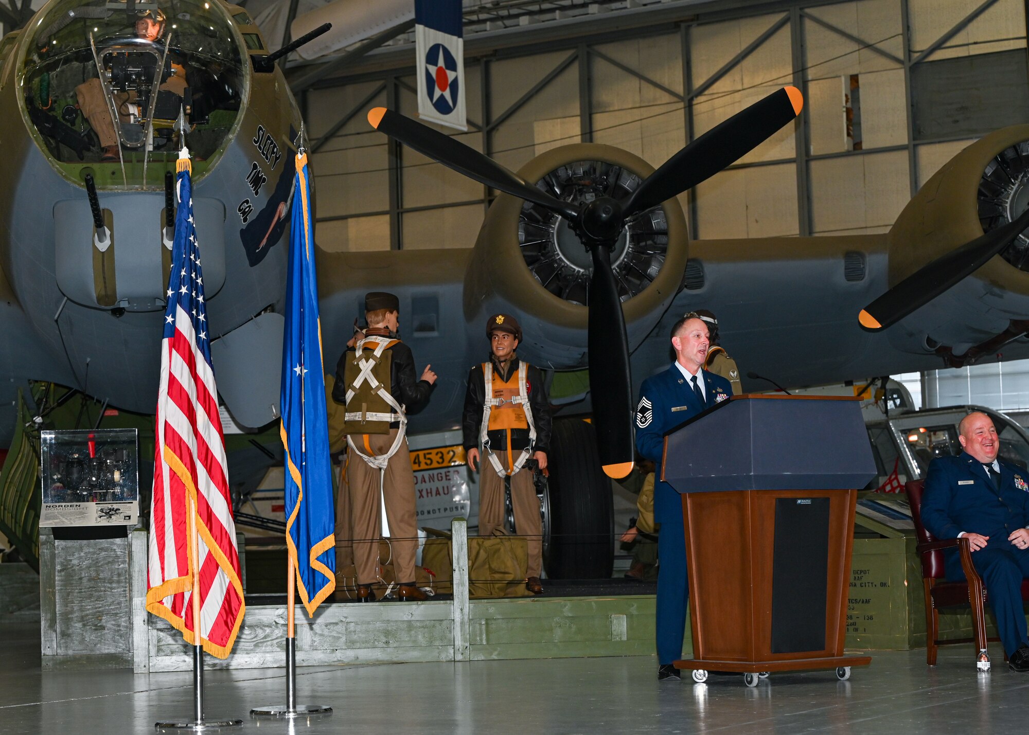 Mooney speaks at retirement