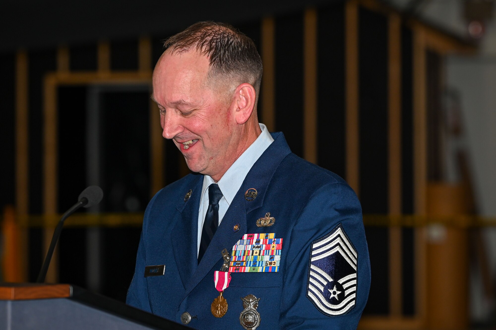 Mooney speaks at retirement