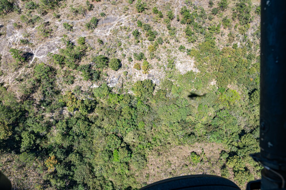 Joint Task Force-Bravo members conduct Automated Route Reconnaissance Kit training at Soto Cano Air Base, Honduras, February 6, 2025. Training and equipment like the ARRK are vital to JTF-Bravo’s HADR and countering transnational organized crime missions. (U.S. Air Force photo by Staff Sgt. Tristan Biese)