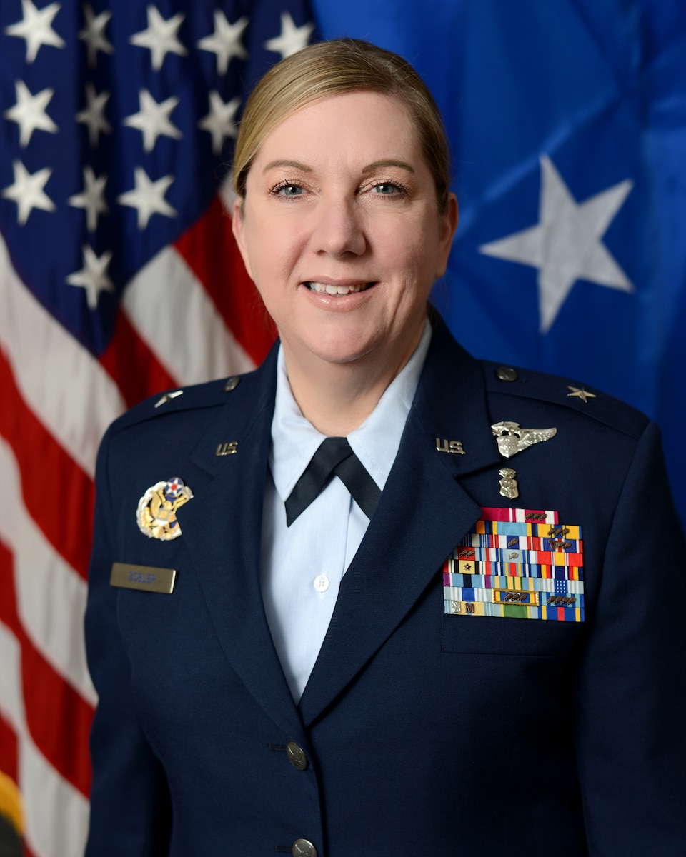 Official photo of A person in military uniform.