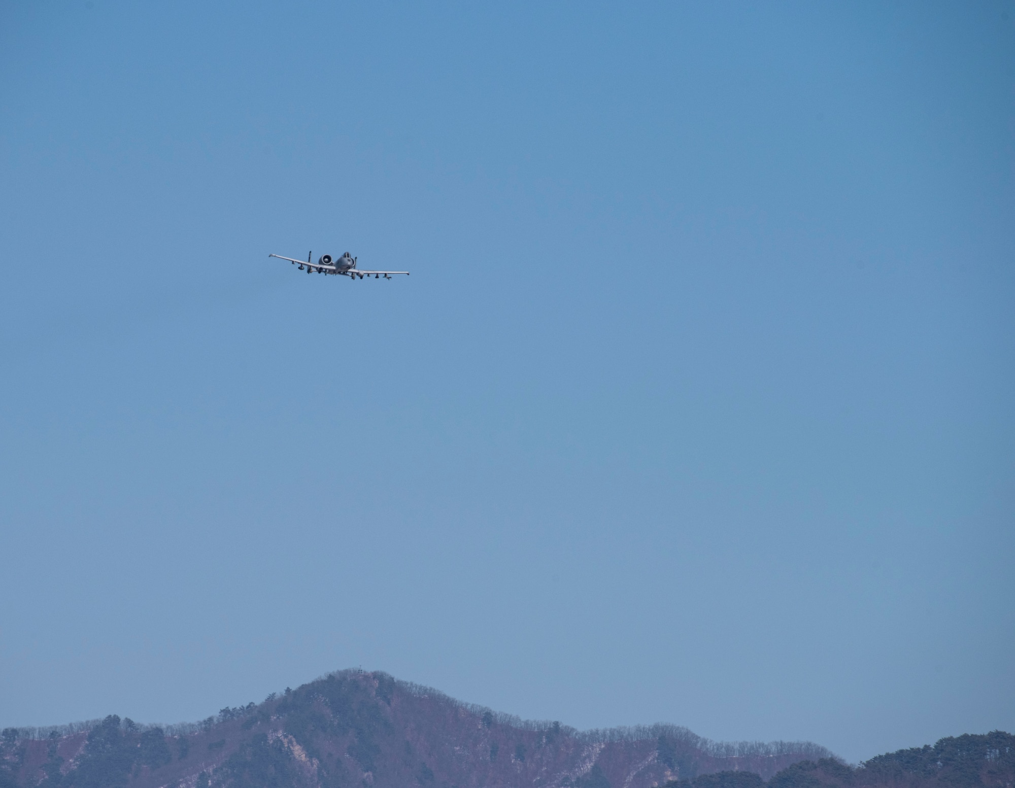 A U.S. Air Force A-10 Thunderbolt II assigned to the 25th Fighter Squadron prepares to conduct a simulated attack run during a joint exercise in Hongcheon