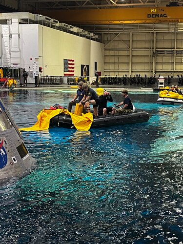 1AF DET 3 DIVERS TRAIN FOR ARTEMIS II ENSURING ASTRONAUT SAFETY THROUGH JOINT EFFORTS AND PARTNERSHIPS