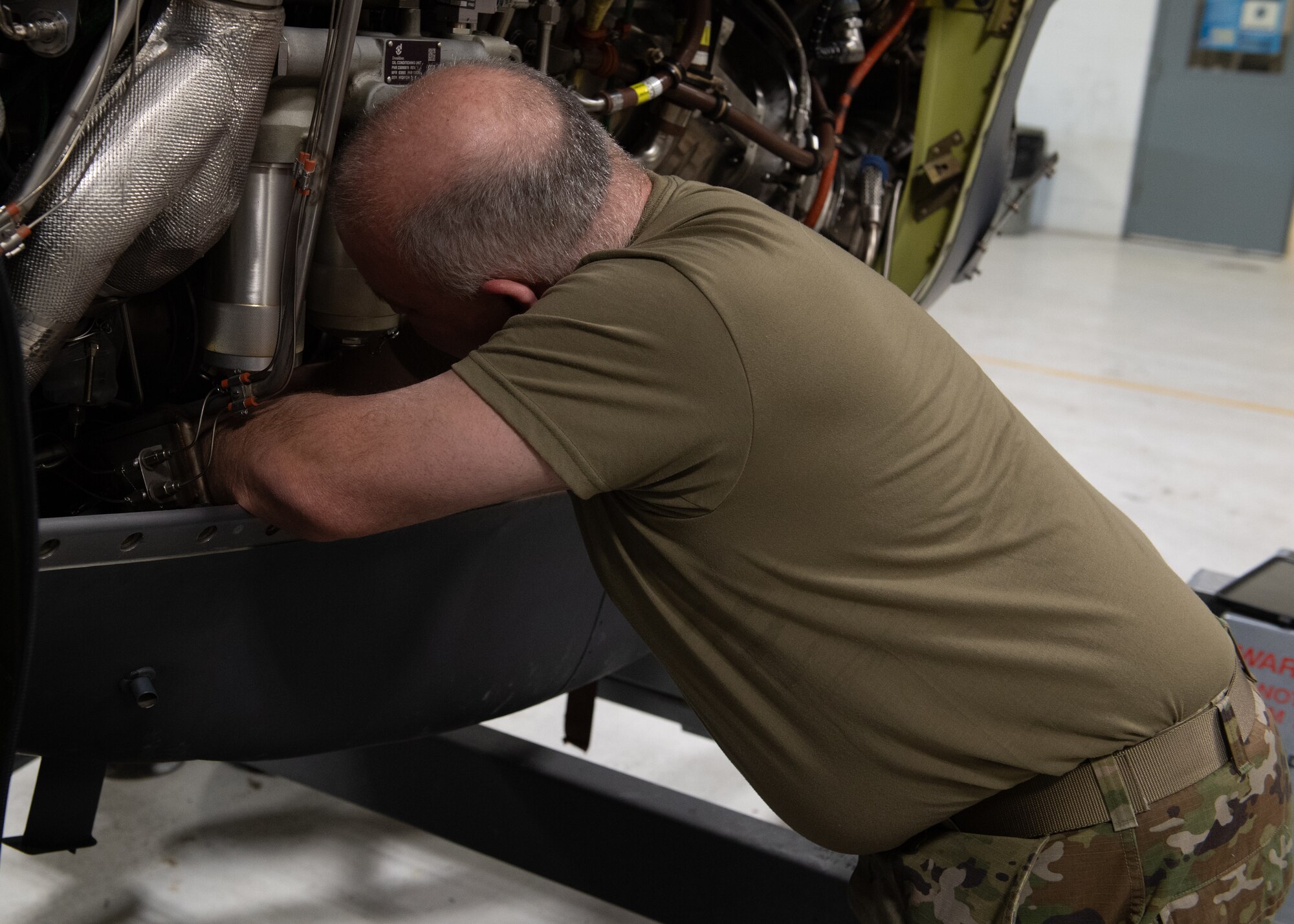 U.S. Air Force Airmen of the 193rd Special Operations Wing participate in learning new maintenance tasks in Middletown, Pennsylvania, Feb. 1, 2025.