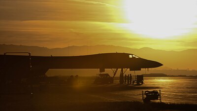 Aircraft maintainers work on B-1B Lancer