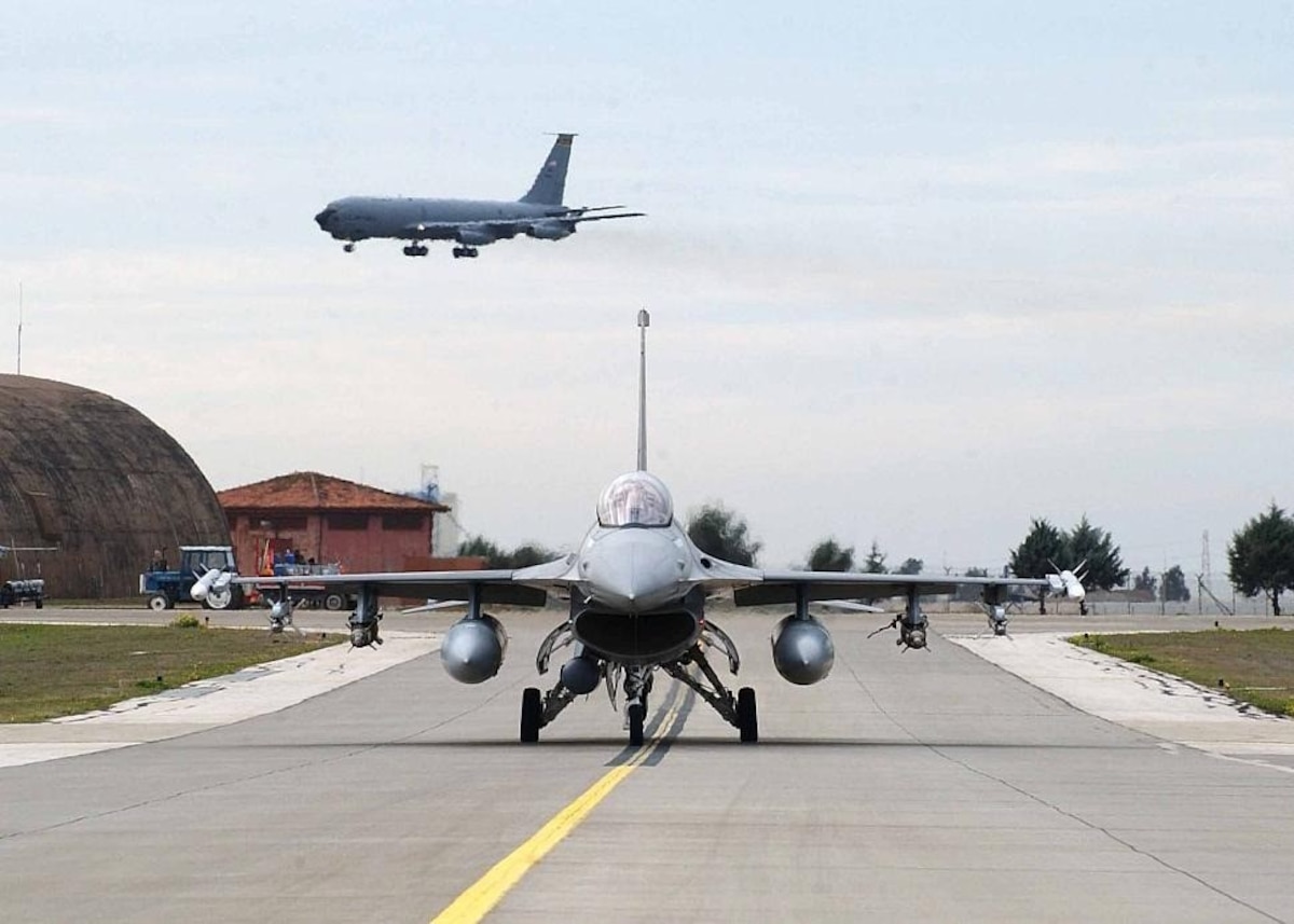 An F-16 prepared to take off from Incirlik AB in February 2003 as part of Operation NORTHERN WATCH just prior to the start of Operation IRAQI FREEDOM. (Courtesy photo)
