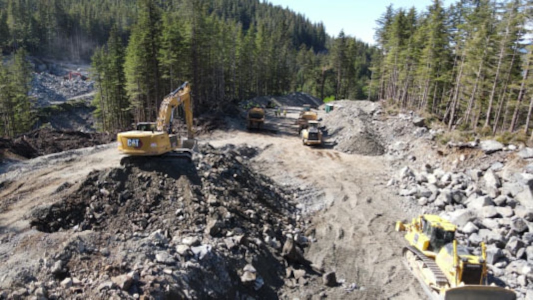 Soldiers from the 201st Engineer Battalion conduct Horizontal Construction Operations in Cordova, AK