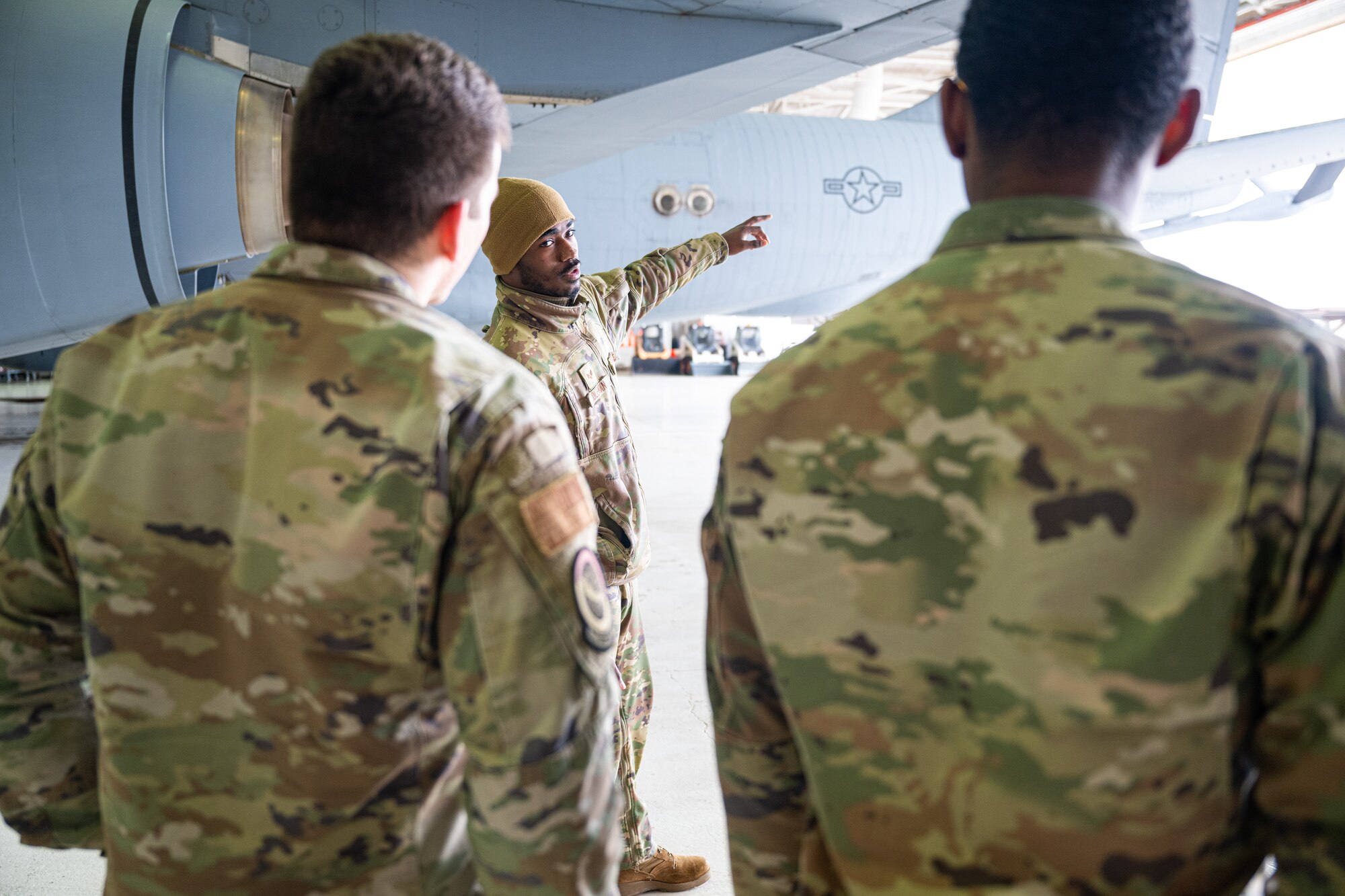 375th Operations Support Group tour of the 375th Operations Group